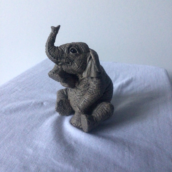 “Nick” Elephant from The Herd Martha Carey Marty Collectible Figurine - Picture 2 of 6
